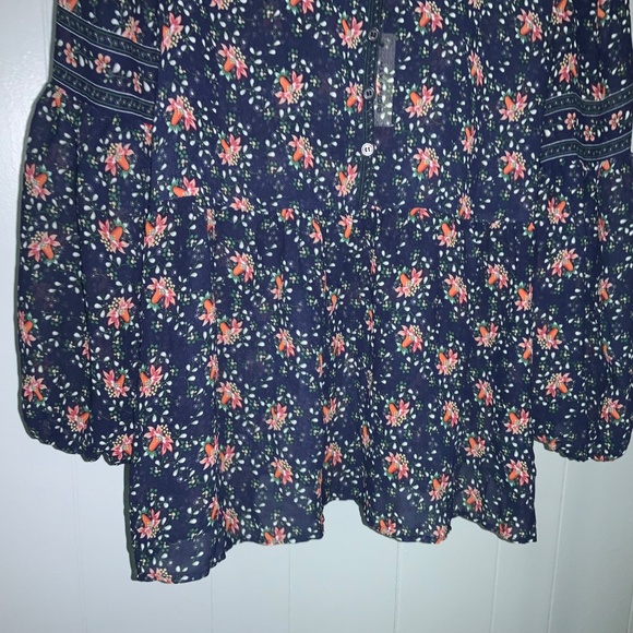 Max Studio Blue Floral 1/2 Button boho peplum blouse Sz S bell sleeve semi sheer - Picture 2 of 7